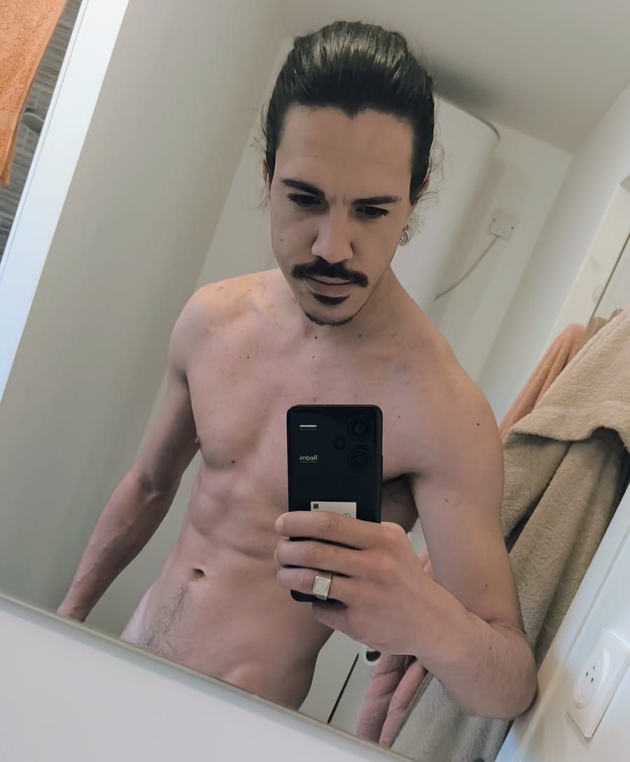 Profil de Jessym, 28 ans, Rencontre gay à Rheinsulz (Argovie)
