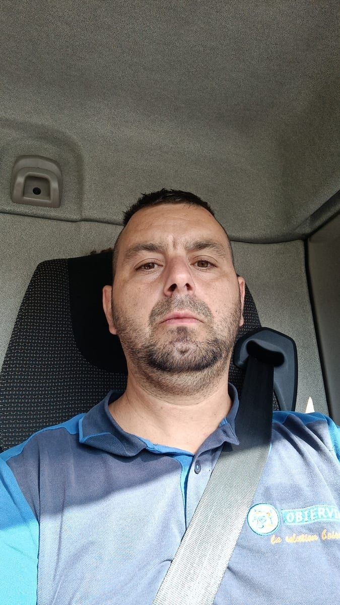 Profil de Lorian, 45 ans, Rencontre gay à Mülligen (Argovie)