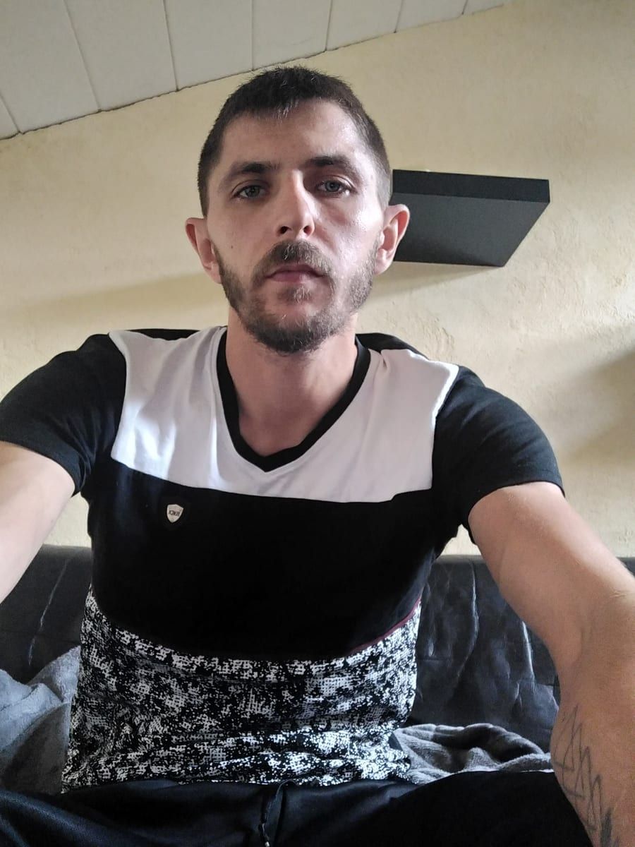 Profil de Aram, 36 ans, Rencontre gay à Zeneggen (Valais)