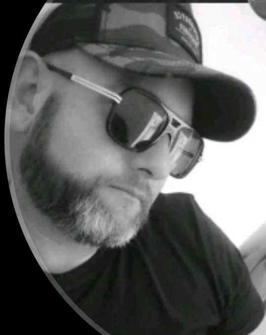Profil de Pierrot, 45 ans, Rencontre gay à Zeneggen (Valais)