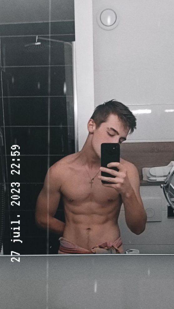 Profil de Henriques, 29 ans, Rencontre gay à Walterswil BE (Berne)