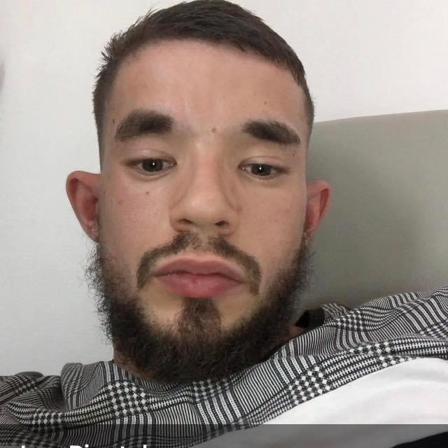 Profil de Kenley, 27 ans, Rencontre gay à Lentigny (Fribourg)